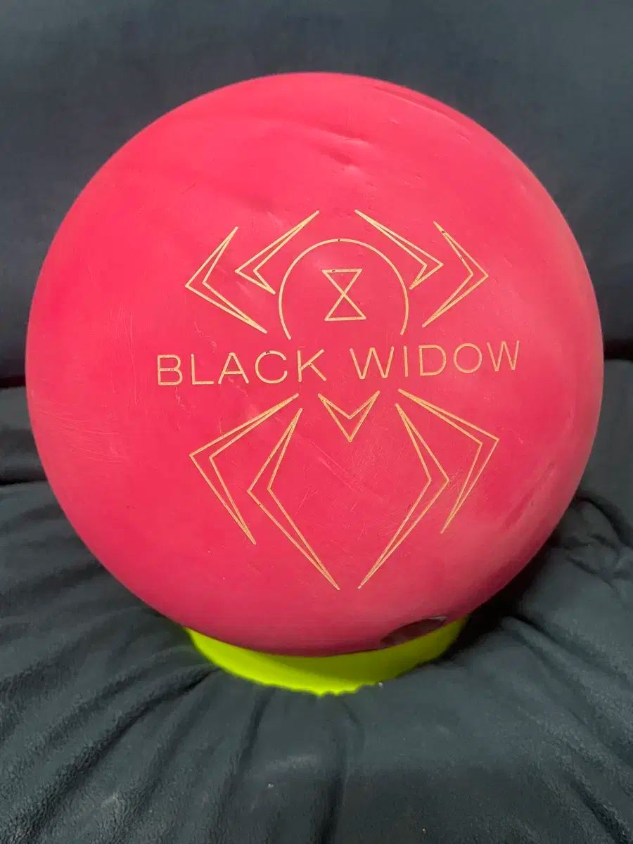 15p ボーリング black widow（ブラックウィドウ） ウレタン
