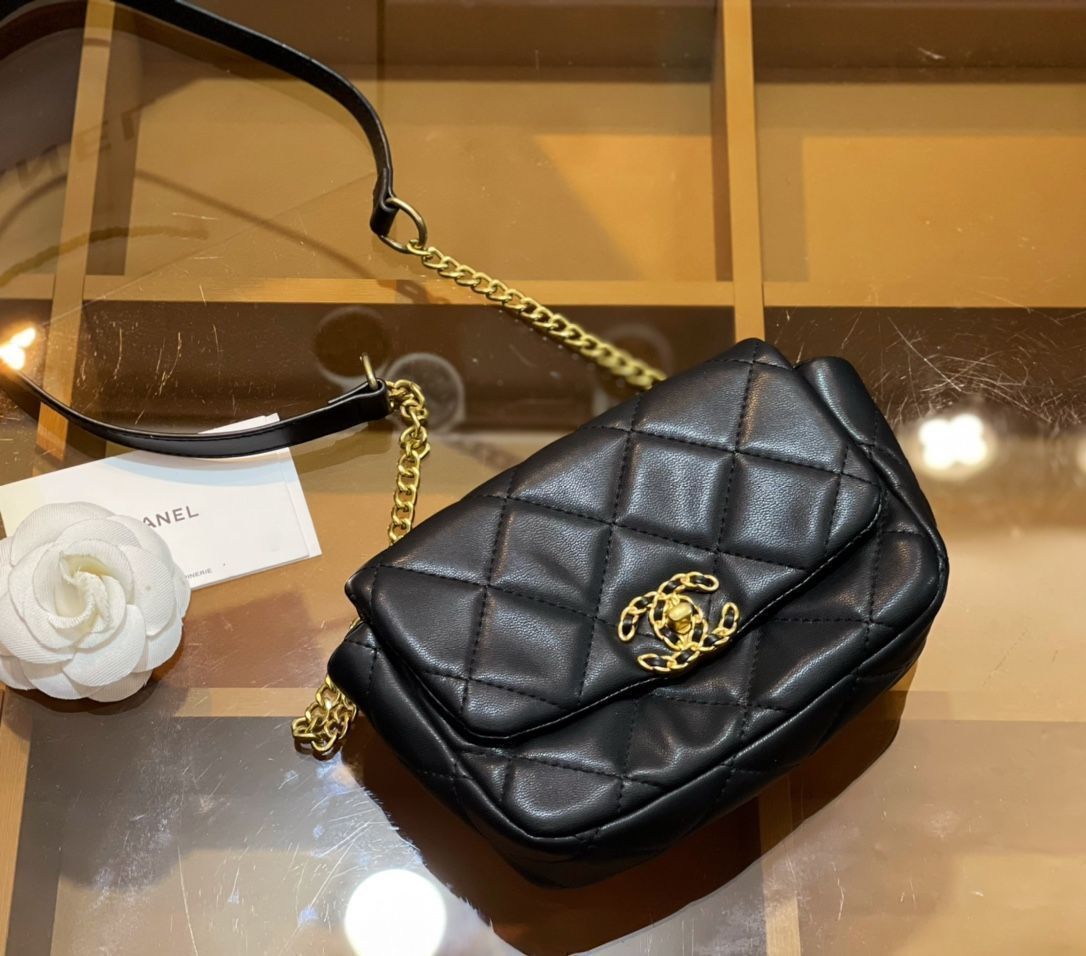 不動の人気 CHANEL シャネル ショルダーバッグ 財布 3点セット