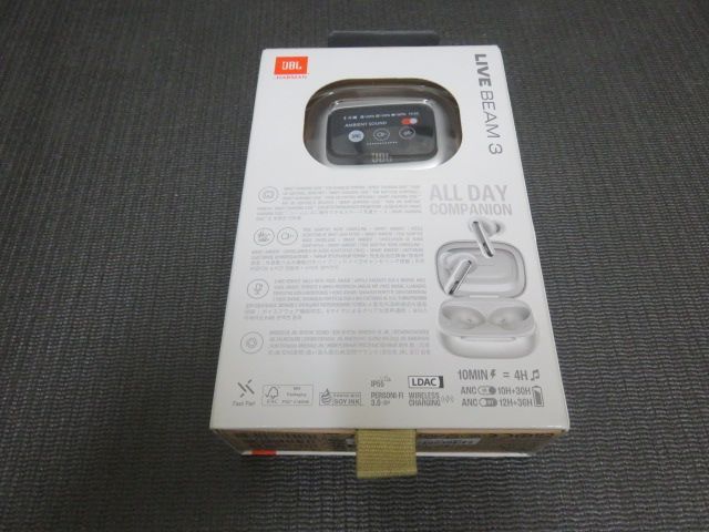 【ほぼ未使用】JBL LIVE BEAM 3 シルバー JBL LIVE BEAM 3 シルバー [JBLLIVEBEAM3SIL]｜新品通販フジヤエービック