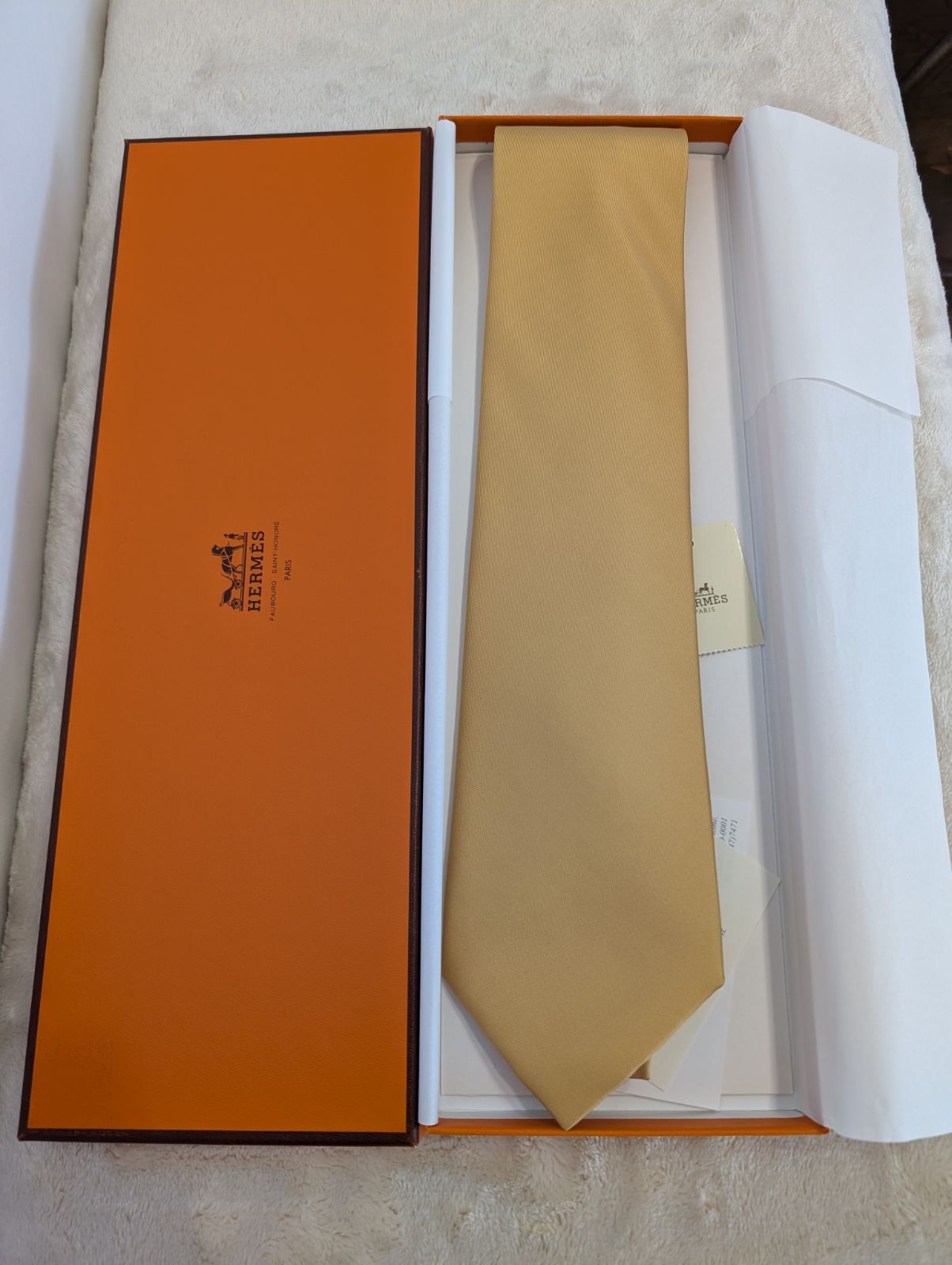 【新品未使用タグ付き】HERMES ネクタイ　イエロー 美品✨】HERMES ネクタイ H柄 ファソネ ブラウン イエロー 総柄