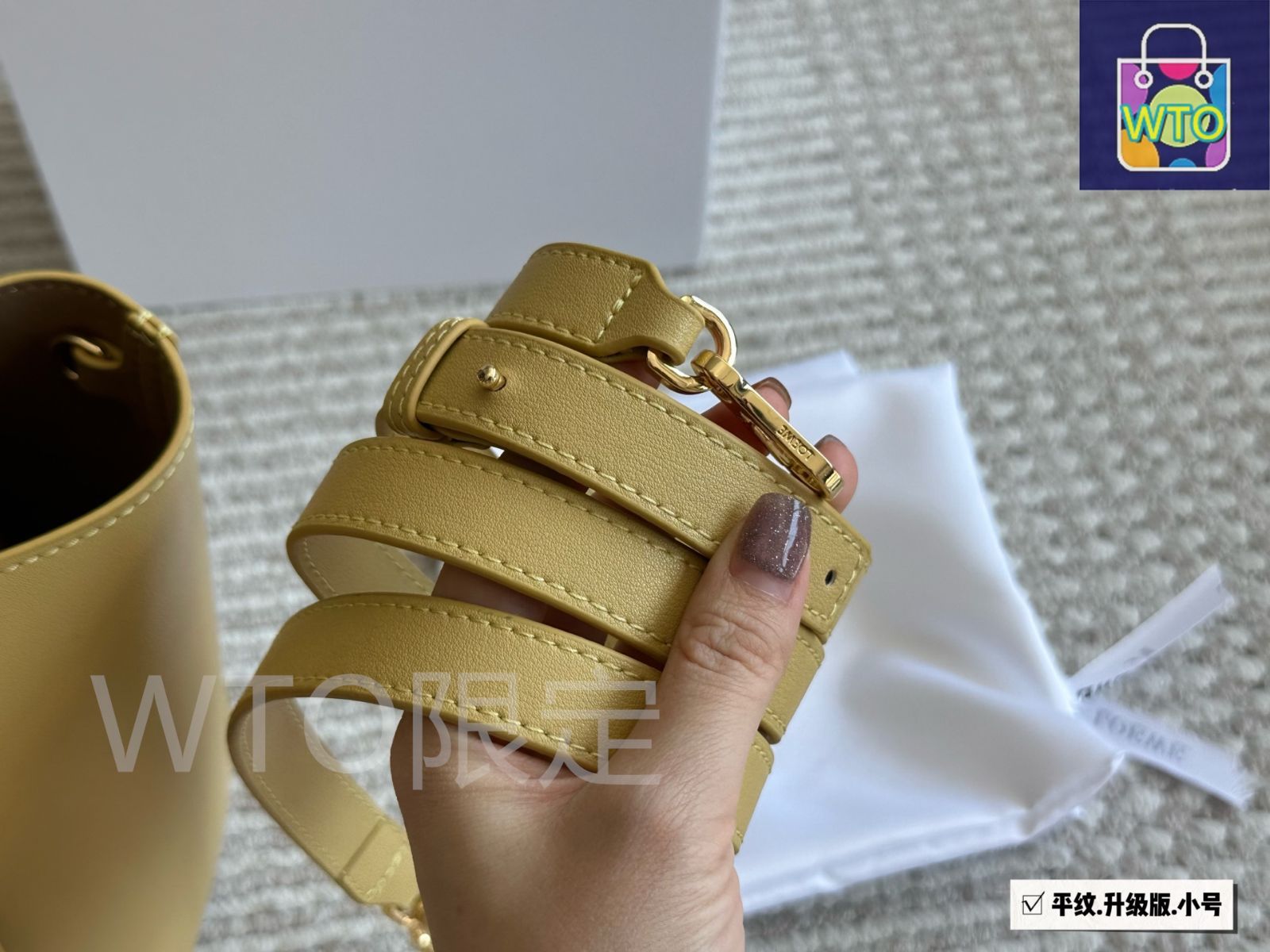 がん@フォロー割5%OFF様 限定LOEWE ゴールドバックル Flower pin in calfskin Yellow - LOEWE