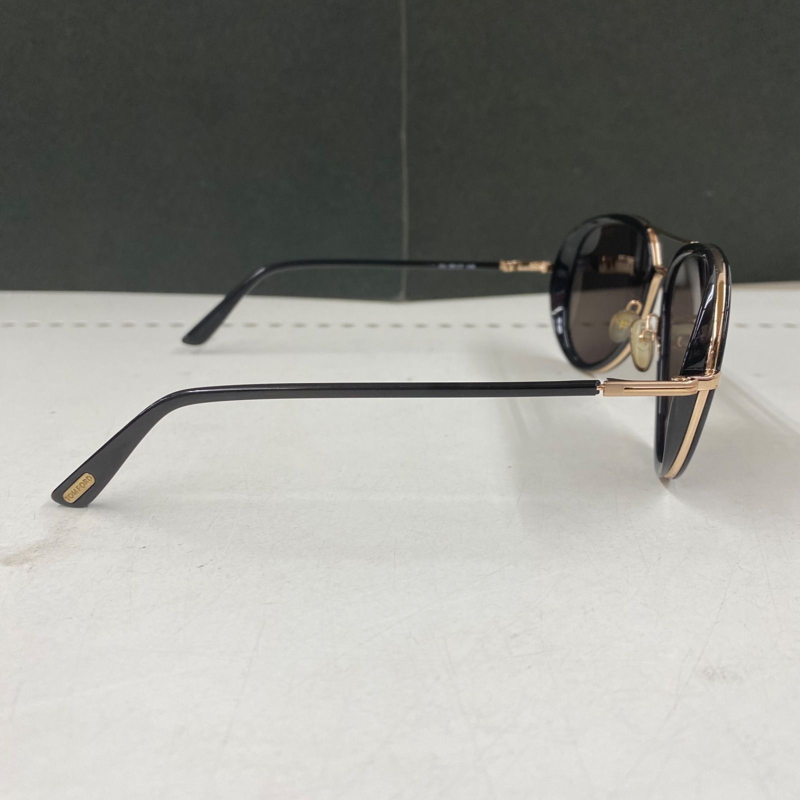 81.TOMFORD ティアドロップ サングラス トムフォード【併売品