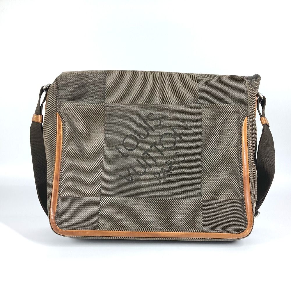 LOUIS VUITTON ルイヴィトン ショルダーバッグ メサジェ M93030