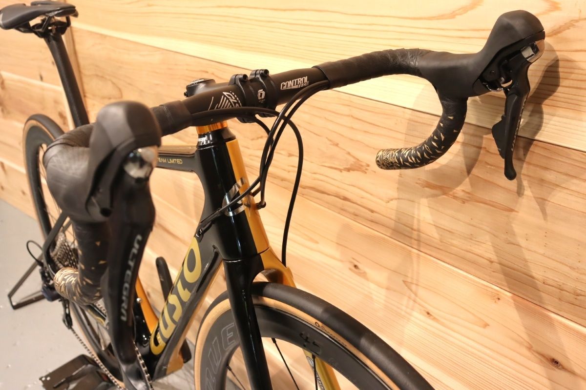 アルテグラ R8020