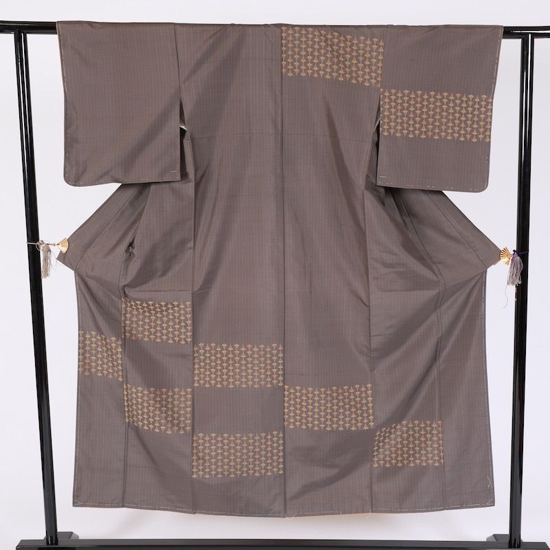 訪問着　新品未使用品　白山紬　グレー　カラシ　グリーン　縞　抽象柄　K389 訪問着 新品未使用品 白山紬 グレー カラシ グリーン 縞 抽象柄 K389