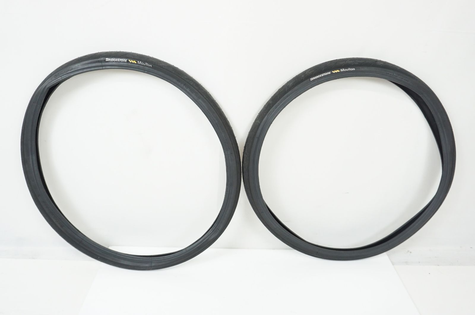 BRIDGESTONE MOULTON 「ブリヂストンモールトン」 17インチ タイヤ / バイチャリ大宮店
