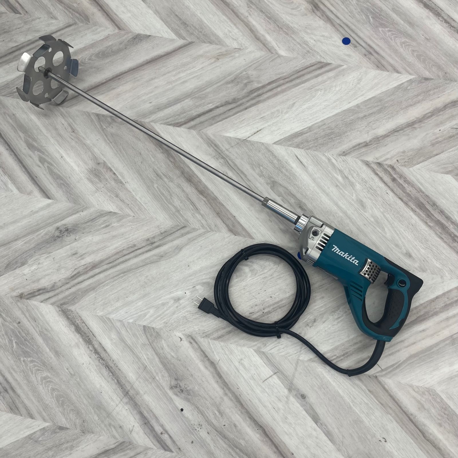 マキタ makita コンクリートかくはん機 UT1305 越谷店