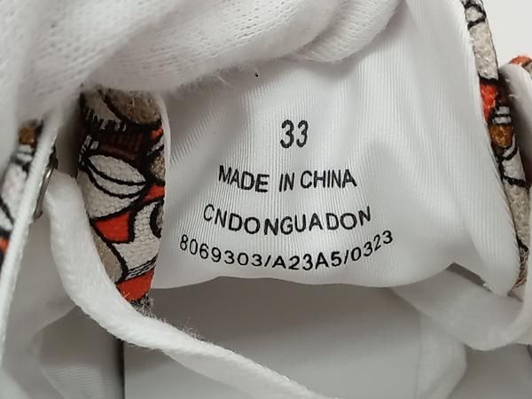 バーバリー スニーカー