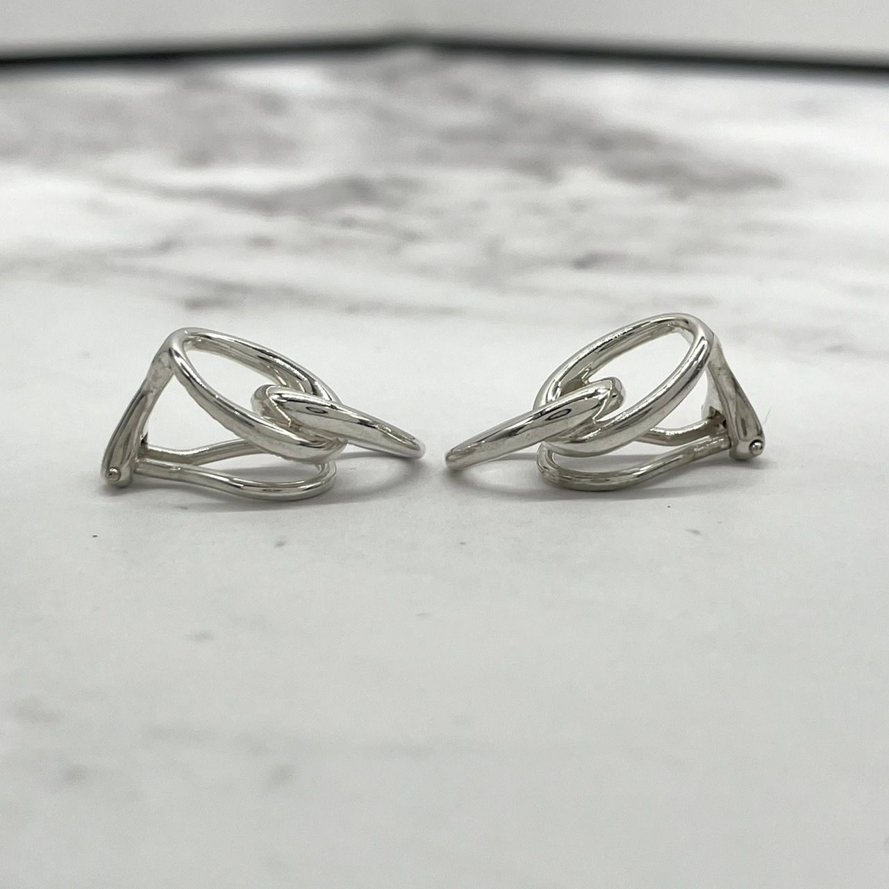 【税込】 美品 イヤリング ダブルループ ティファニー Co. & TIFFANY アクセサリー