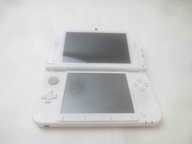 ホワイト 動作品