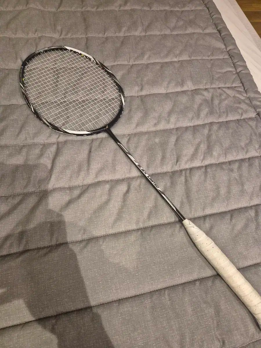 ファンミントン ブラック リミテッド バドミントン ラケット 販売