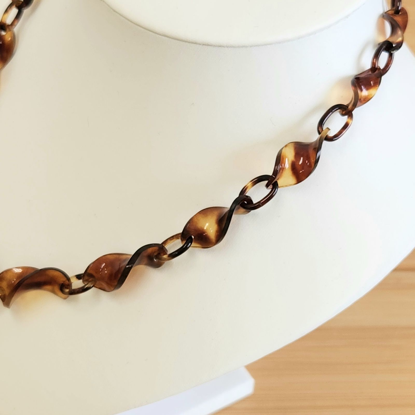 美品】本鼈甲 デザインネックレス 本べっ甲 ネックレス - メルカリ