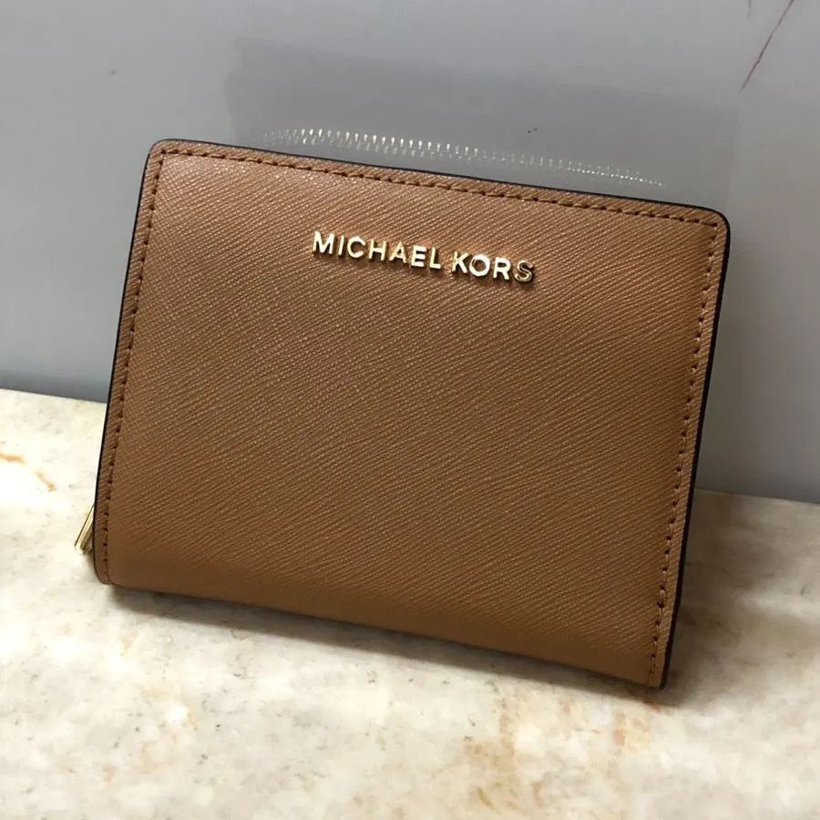 新品　マイケルコース　二つ折り財布　財布　ブラウン　レザー マイケル マイケル コース MICHAEL MICHAEL KORS ☆$98 MK