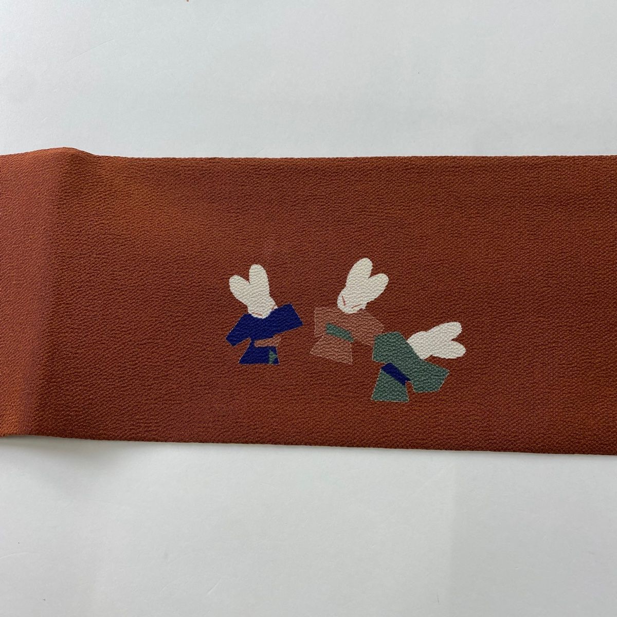 名古屋帯　縮緬　正絹　うさぎ　えんじ色 名古屋帯 美品 名品 うさぎ 月 縮緬 赤茶 正絹 【中古】 - メルカリ