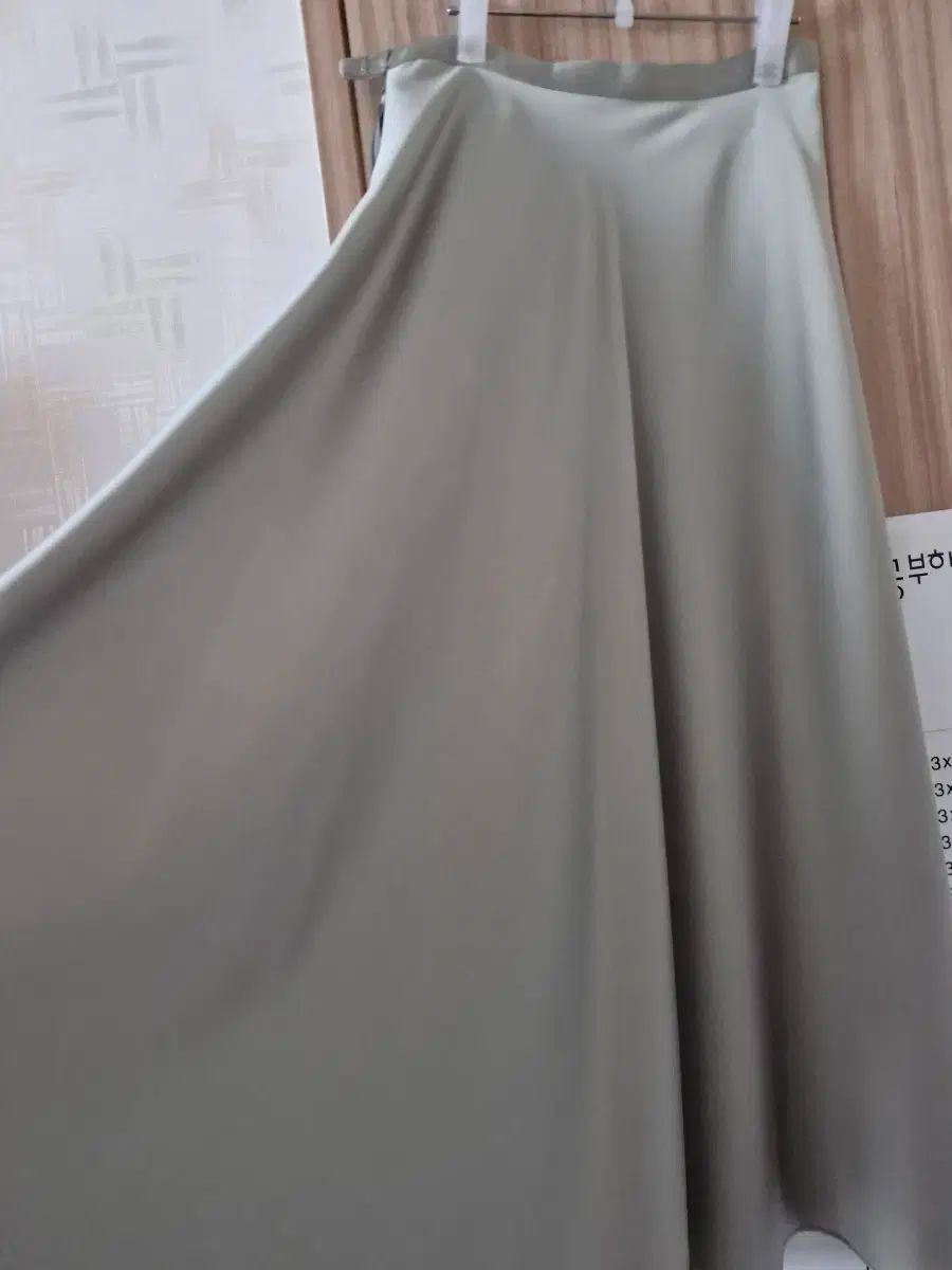 シルク ロング丈スカート