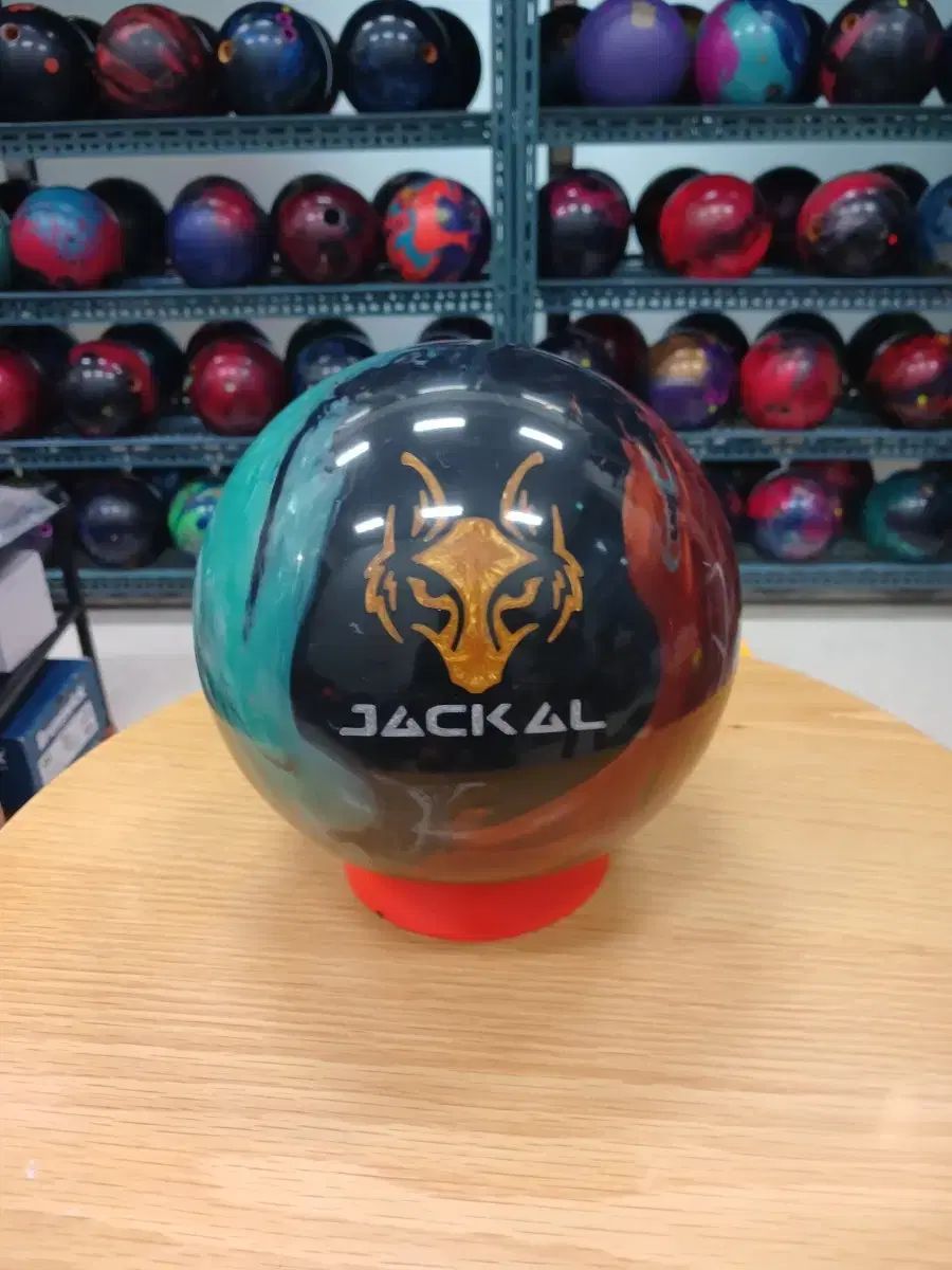 ボーリングボール ドンウォン 15p ジャッカル JACKAL 神秘的な