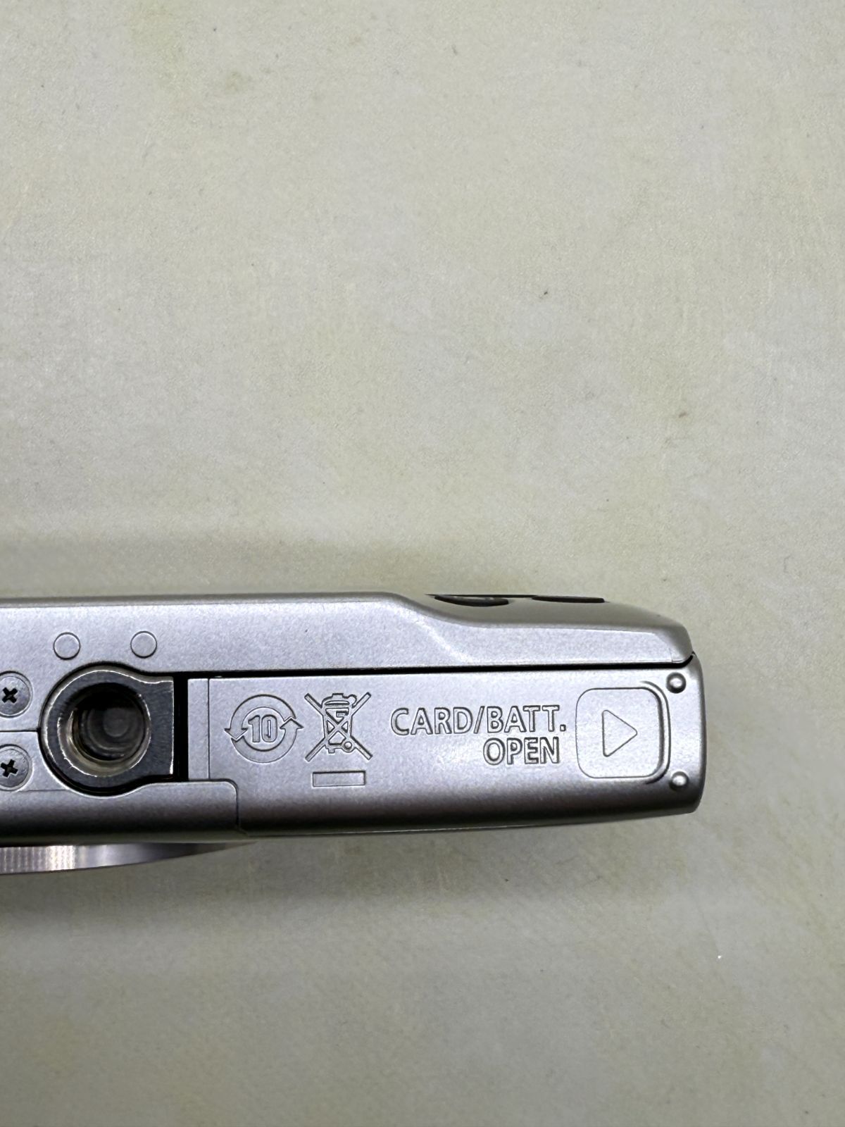 Canon IXY 200 シルバー コンパクトデジカメ 販売済み #263 Amazon