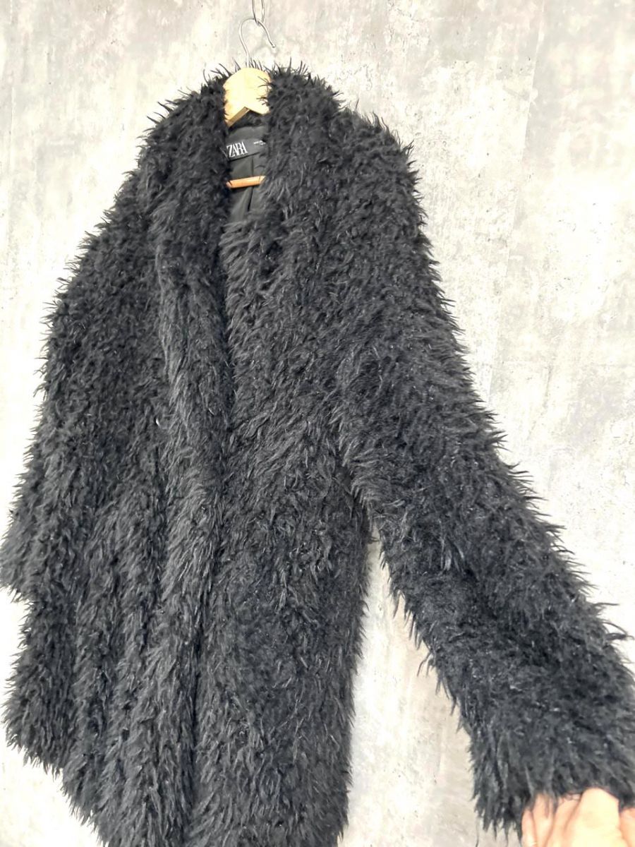 Zara ビジューファーコート 黒刺繍入り ZARA(ザラ) / フェイクファー コート/S/ポリエステル/BLK/6318