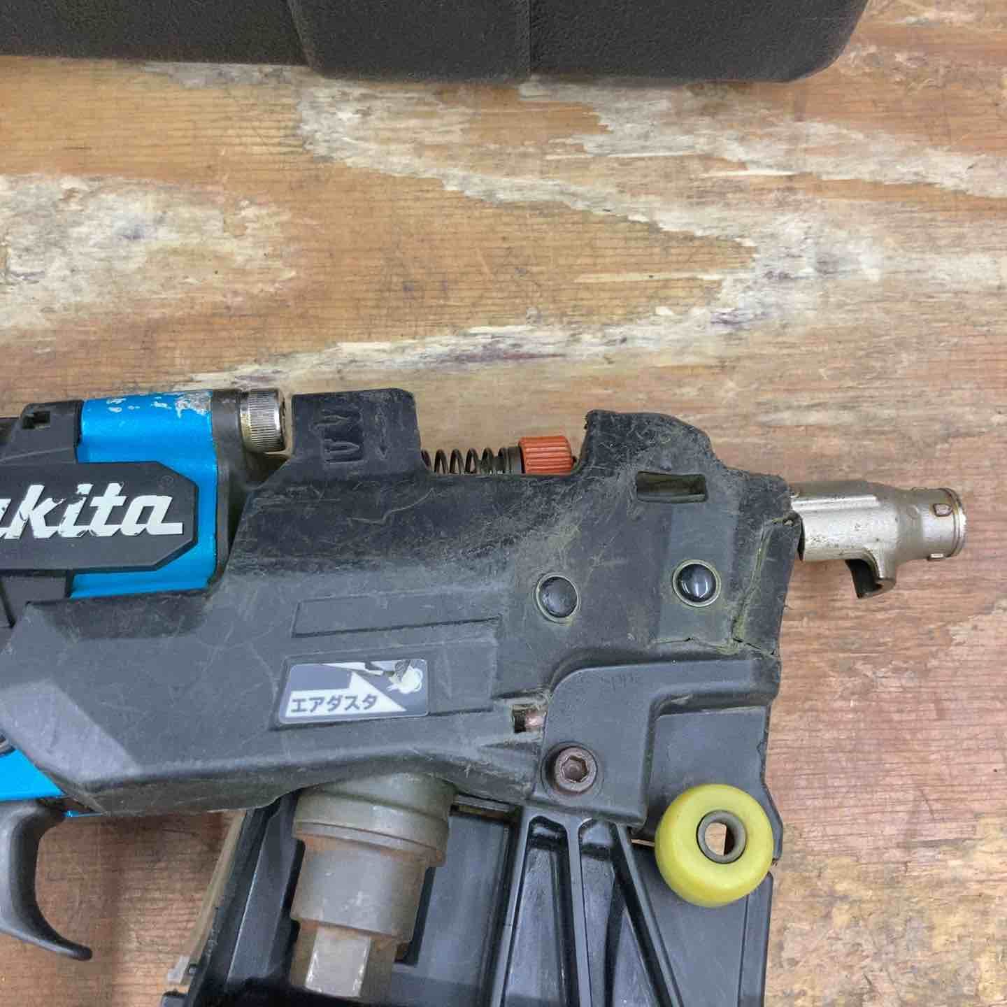 高圧エア釘打ち機