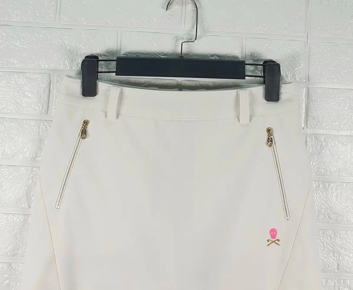 27 MARK & LONA(マークアンドロナ) 正規品 ゴルフ スカート - メルカリ