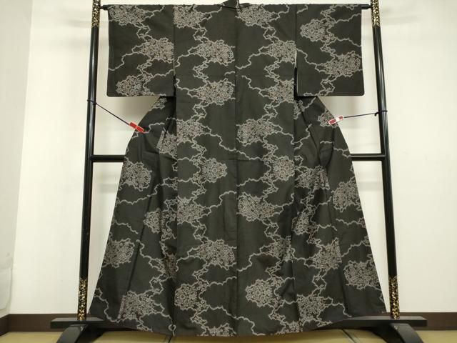 平和屋着物○本場大島紬 9マルキ 笹竹文 やまと誂製 正絹 逸品 未