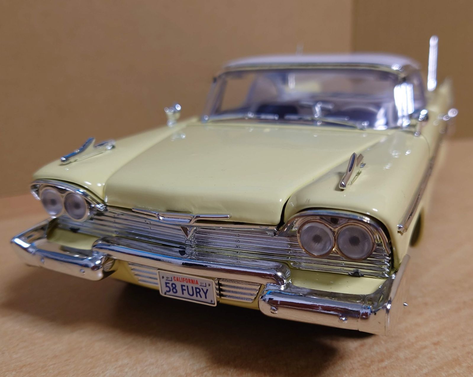 1958 プリムス　フューリー　1/18 1/18 プリムスフューリー 1958 ブラック Plymouth Fury｜Yahoo