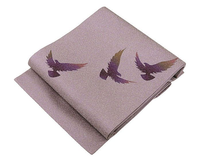 名古屋帯 未使用 正絹 染色作家 斉藤三才作 鳩 未着用 美品 新古品 カジュアル 着物 h4060 きもの翔鶴] 名古屋帯 未使用 正絹 染色作家 斉藤三才作 鳩 未着用 美