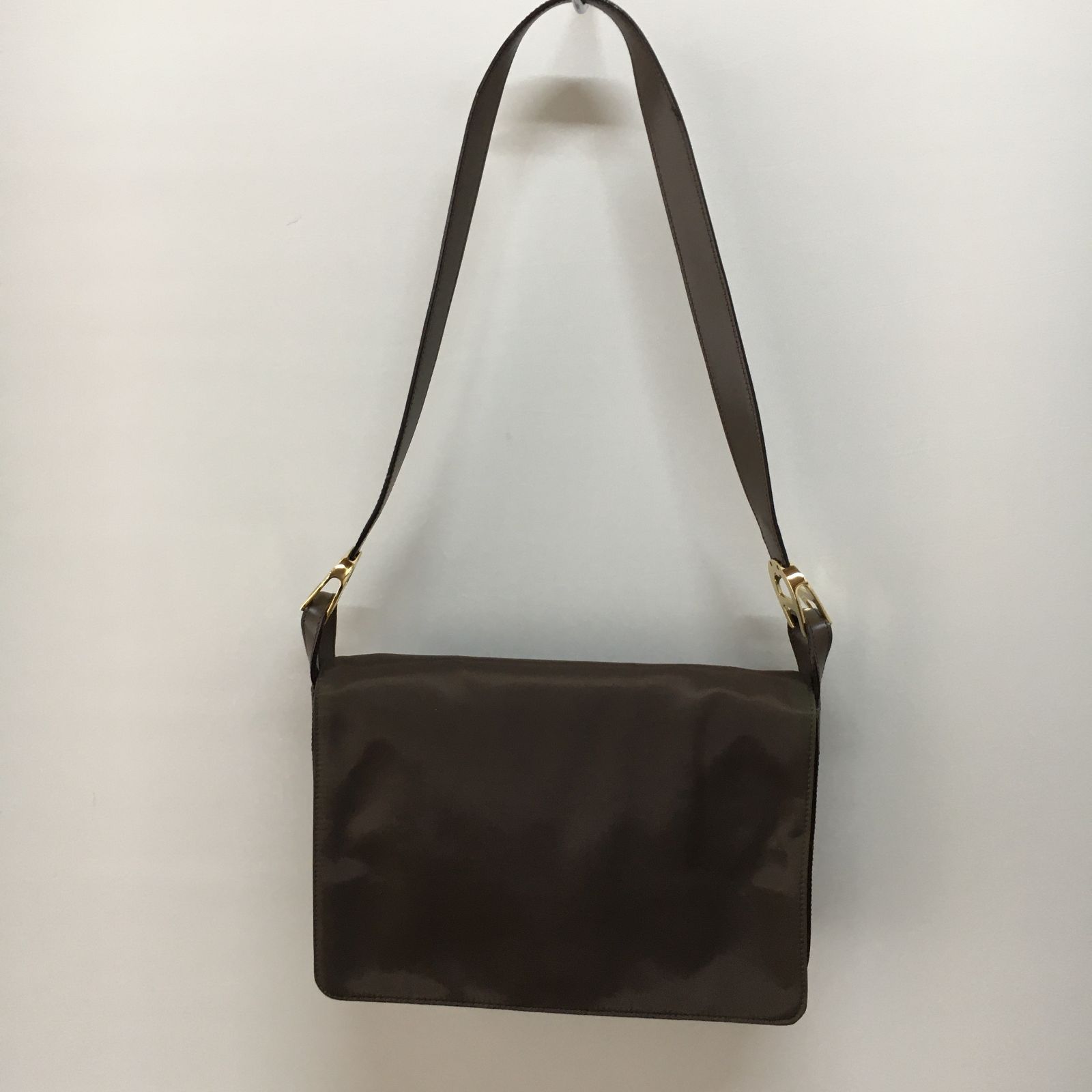 【極美品・送料無料】AIGNER アイグナー シルク ストール イタリア製 AIGNER - AIGNERスカーフの通販 by ウメチョ1260's shop