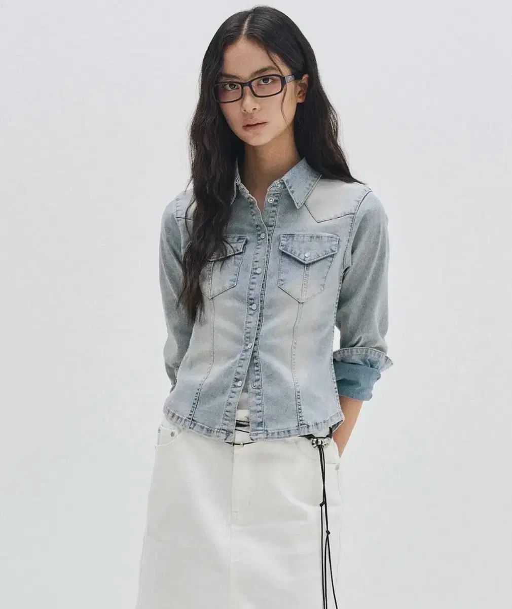 デケトウィメンズ ウェスタン スリム デニム シャツ