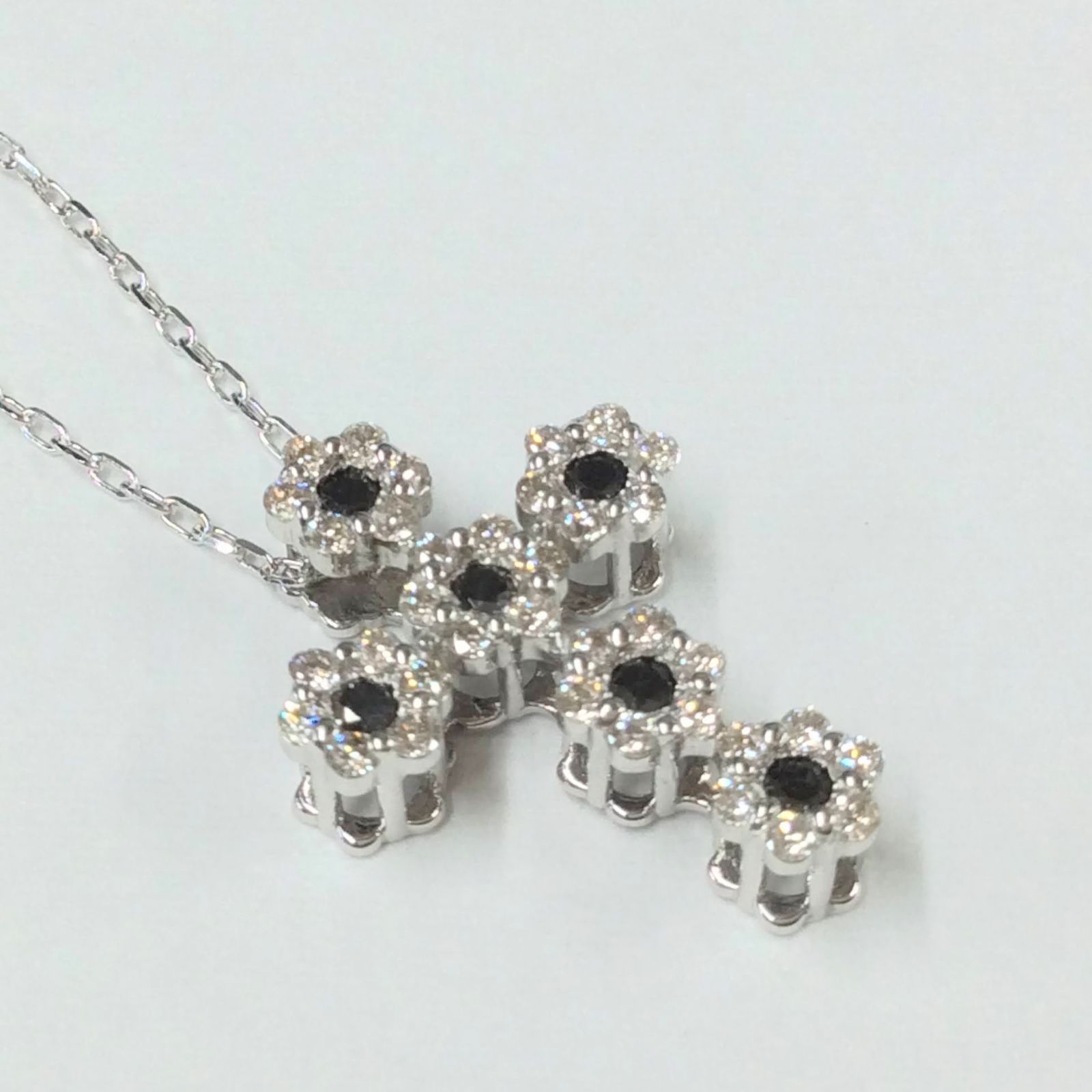 クロスネックレス ホワイトゴールド K18WG 重量：3.13g ダイヤモンド 