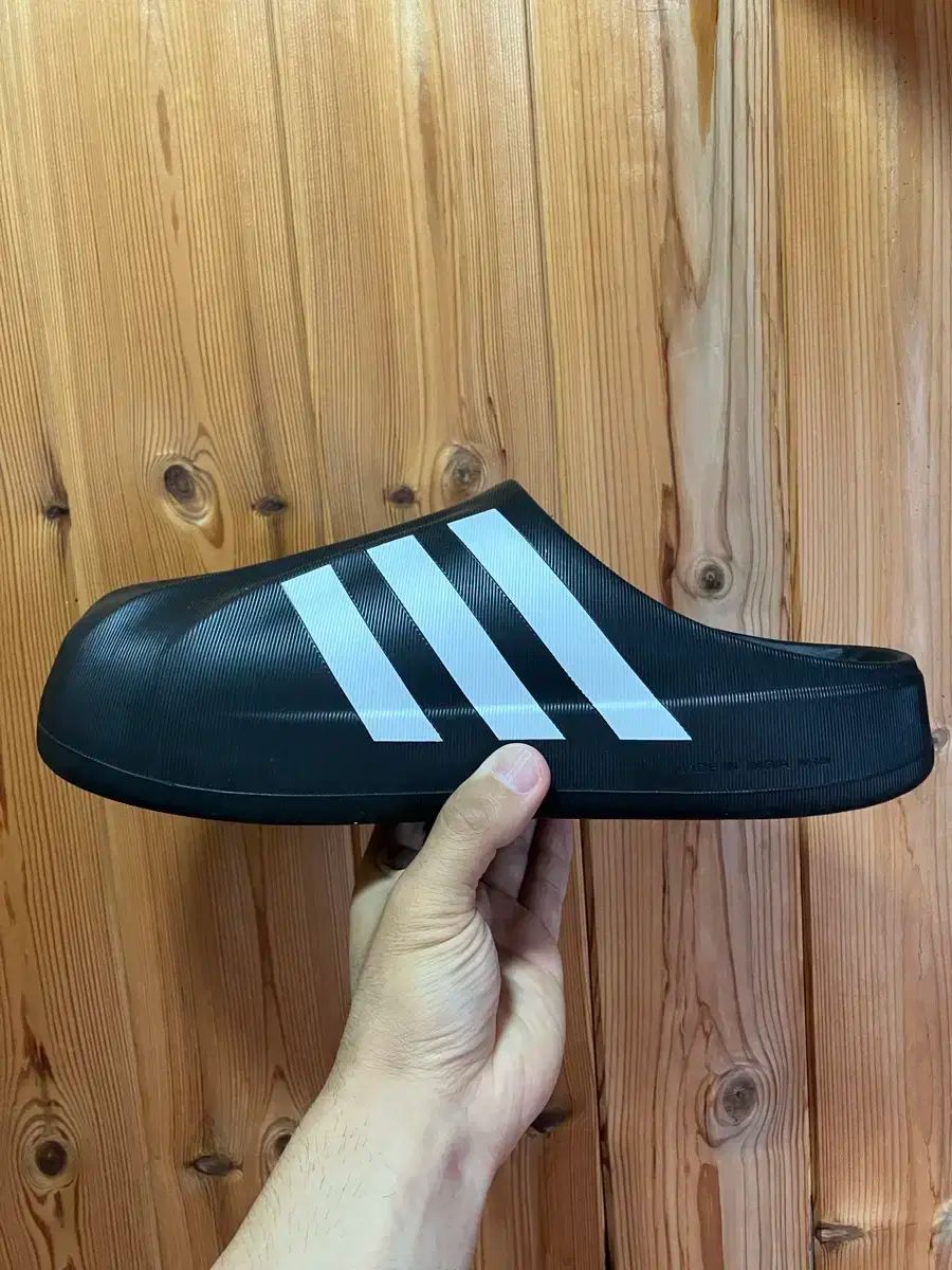 adidas アディダス アディフォーム スーパースター ミュール コア 黒 305