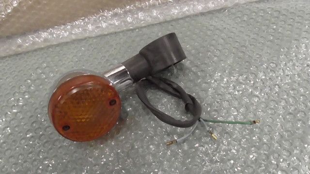 V-TWIN マグナ　MC29　の　フロント　ウインカー　右　傷:#1727917986