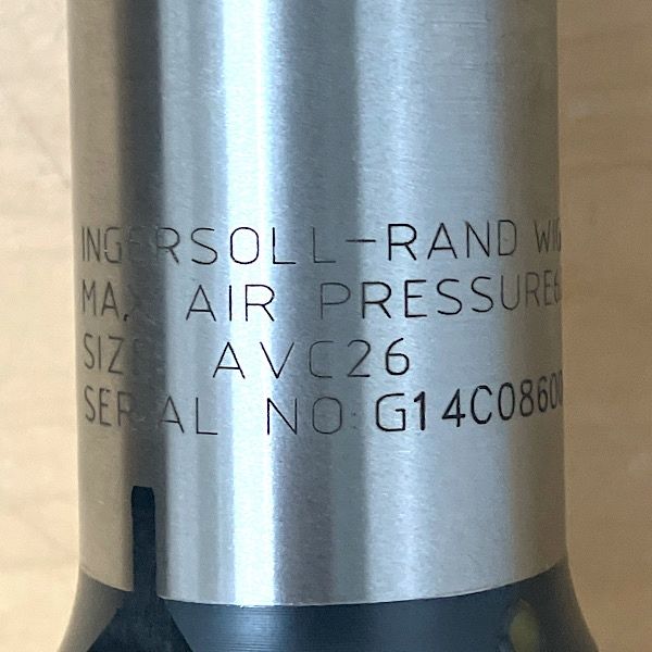 Ingersoll Rand インガソールランド エアリベッター AVC26B1 リベット径使用範囲3 8インチ 全長354mm ●110157