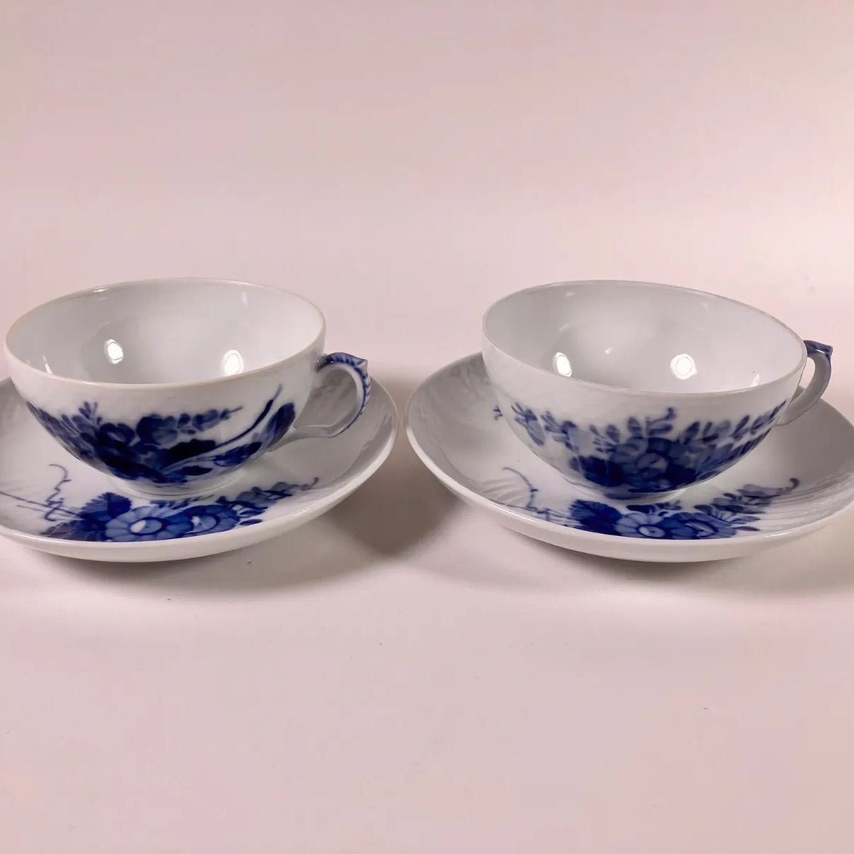 ロイヤルコペンハーゲン coffee(c/s)2客 ロイヤルコペンハーゲン C/S フラワーカーヴ2客 - メルカリ