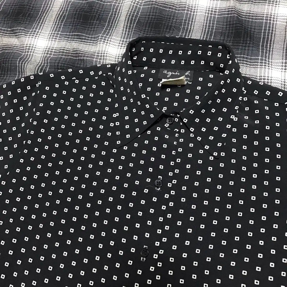 極美品 ボールジィ近年 モノグラムプリントフリルネックブラウス 洗える 黒×緑 極美品 ボールジィ近年 モノグラムプリントフリルネックブラウス