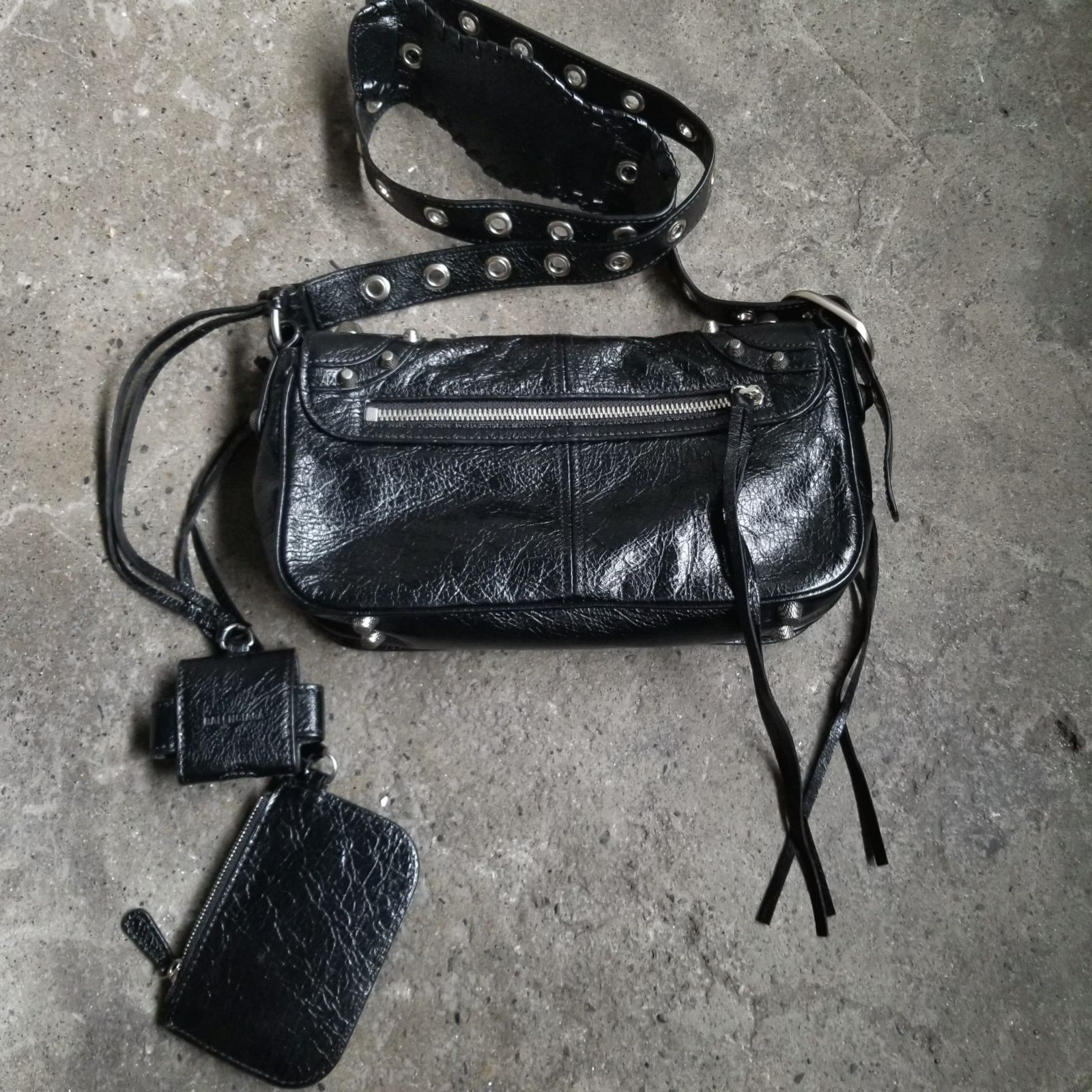 バレンシアガ☆ル・カゴーレ XS ショルダーバッグ ブラック Women's Le Cagole Shoulder Bag Xs in Black | Balenciaga US