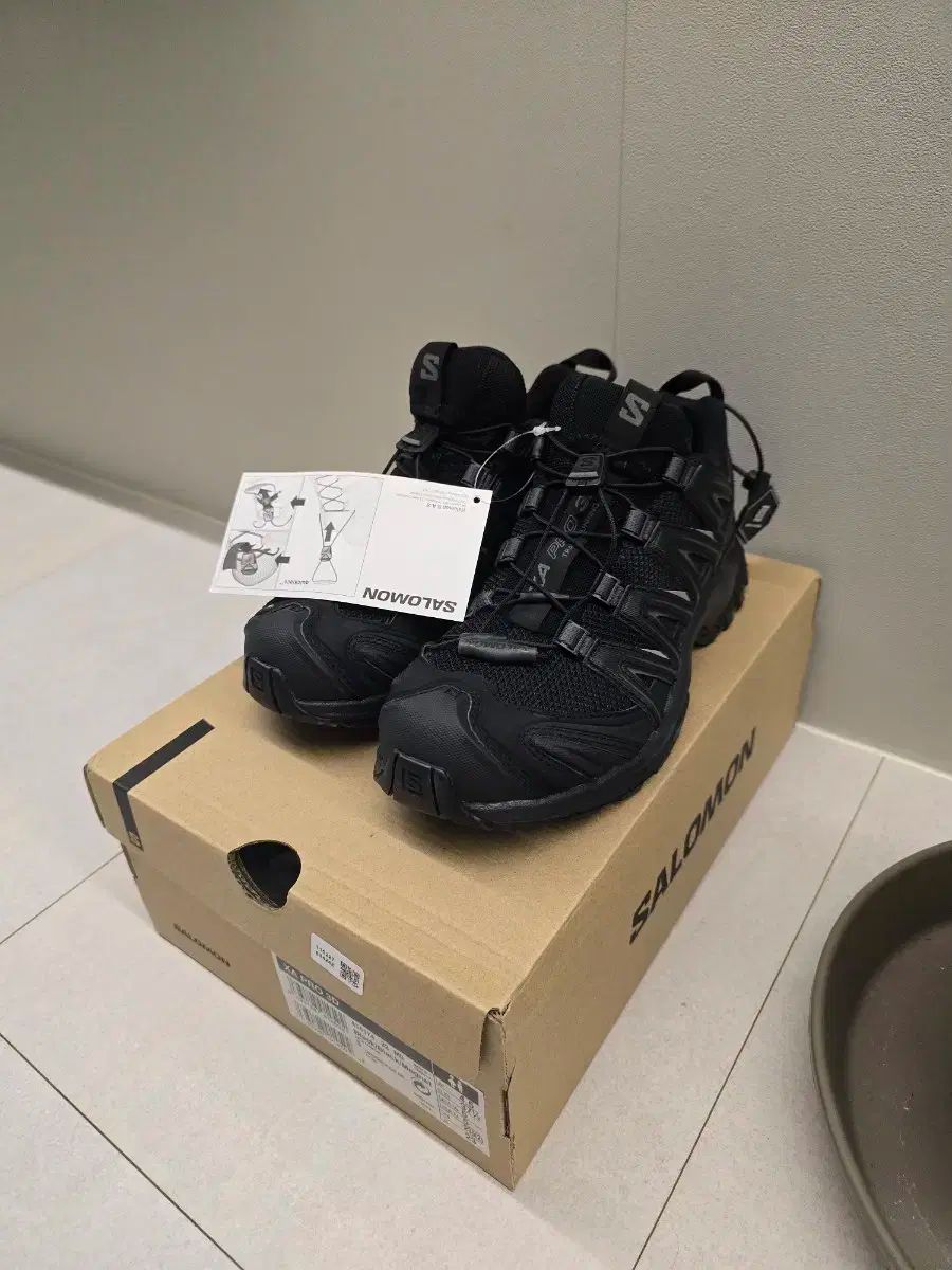 SALOMON サロモン XA PRO 3D 黒 マグネット 230mm