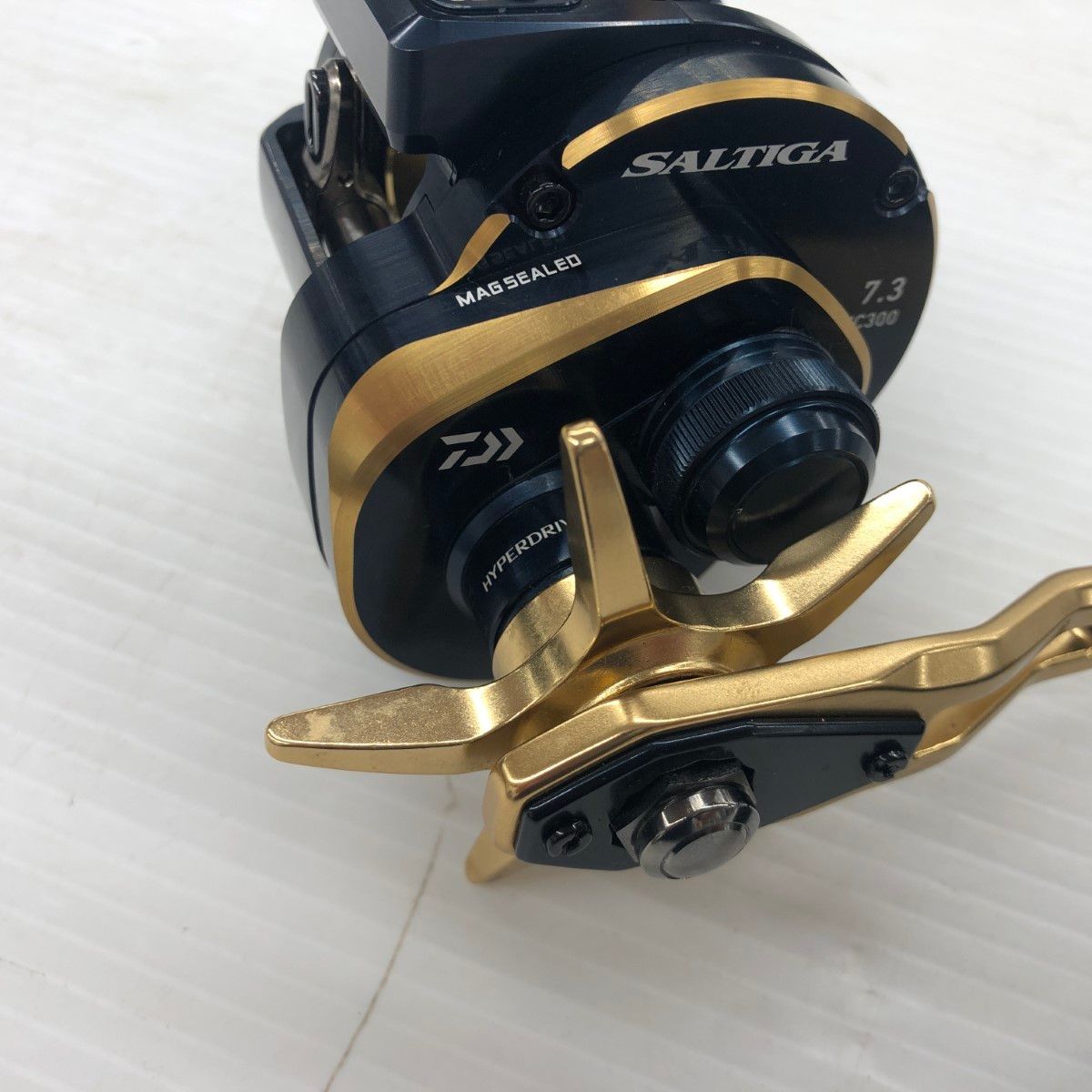 σσ DAIWA ダイワ 釣り用品 リール ベイトリール 21ソルティガIC 300 HL SJ 程度AB 釣りアイテム レインウェアセット ベイトリール(ルアー用) リール