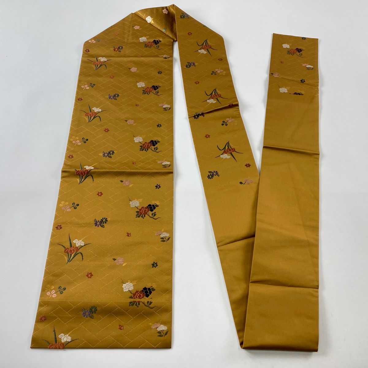 名古屋帯 美品 優品 草花 桜 刺繍 箔 山吹茶色 正絹 【中古