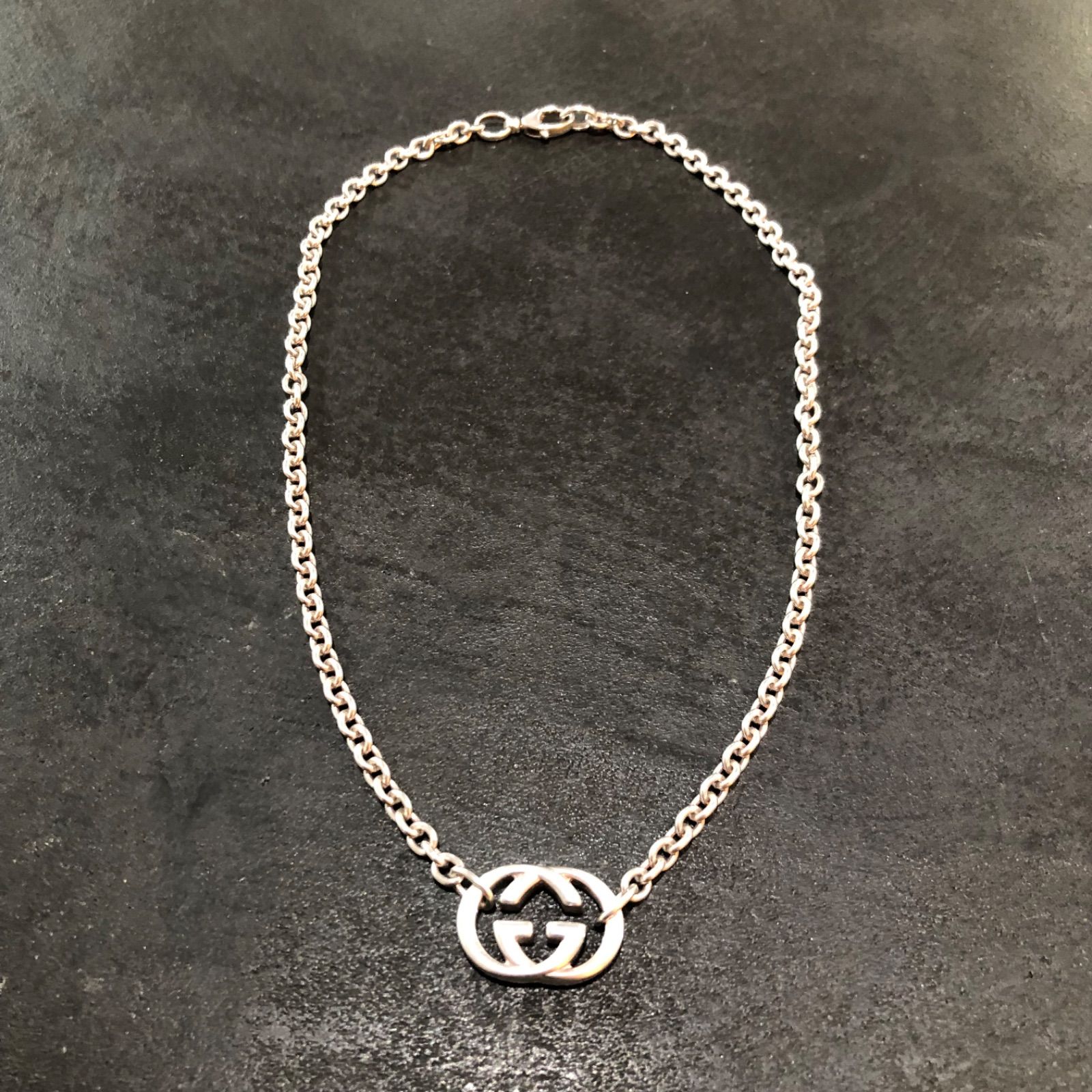 GUCCI シルバーネックレス ロゴチャーム付き GUCCI グッチ チョーカー 