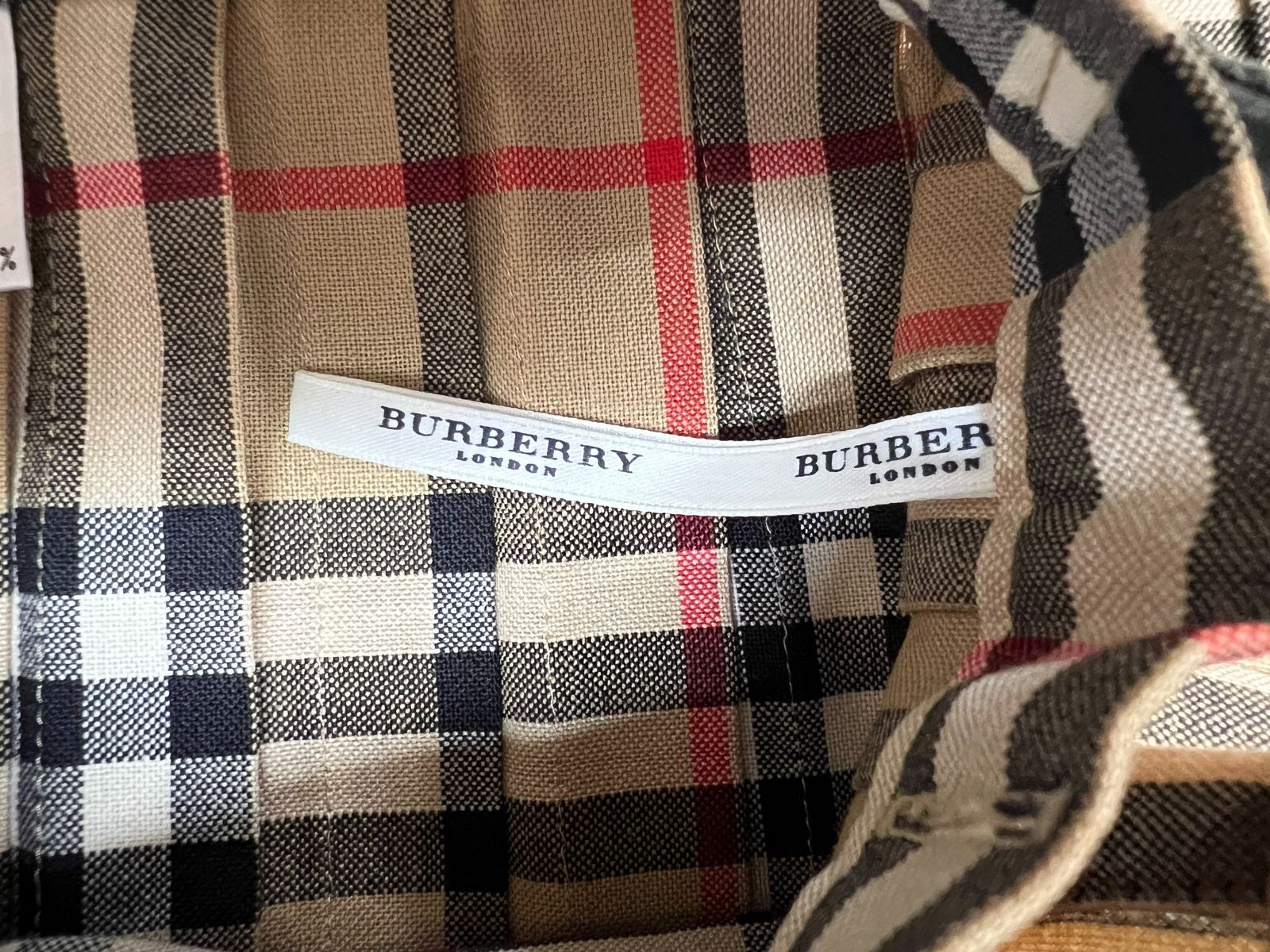 BURBERRY LONDON バーバリーロンドンのひざ丈スカート BURBERRY（ひざ丈スカート）のフリマアイテム一覧