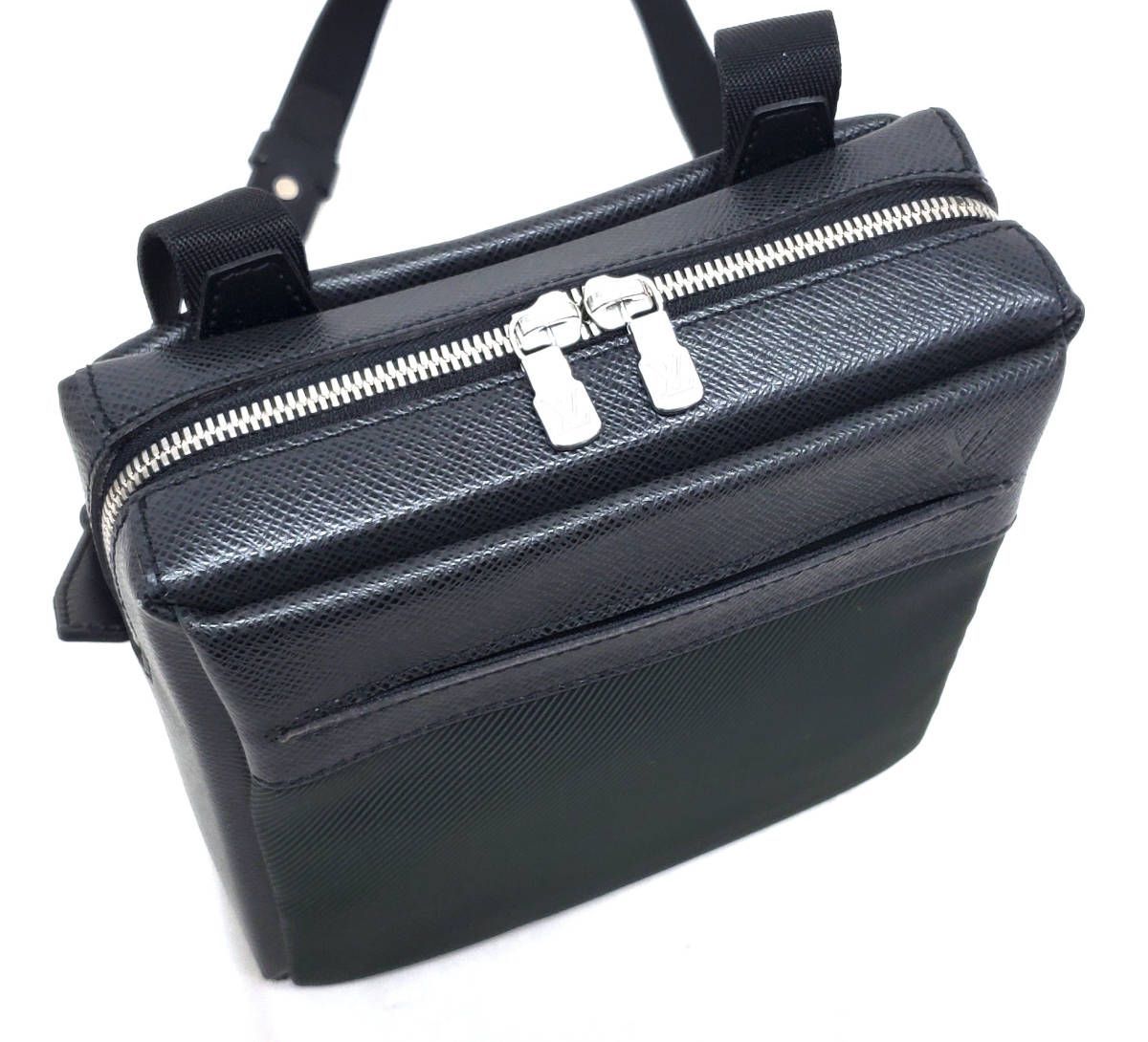 B-4708◇未使用【ルイヴィトン】タイガ サヤン ショルダーバッグ B-4708◇未使用【ルイヴィトン】タイガ サヤン ショルダーバッグ