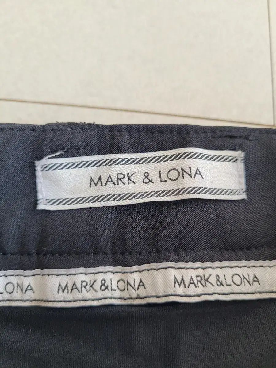 マークアンドロナゴルフスカート38サイズ MARK & LONA(マークアンドロナ) ゴルフスカート 28 インチ 38