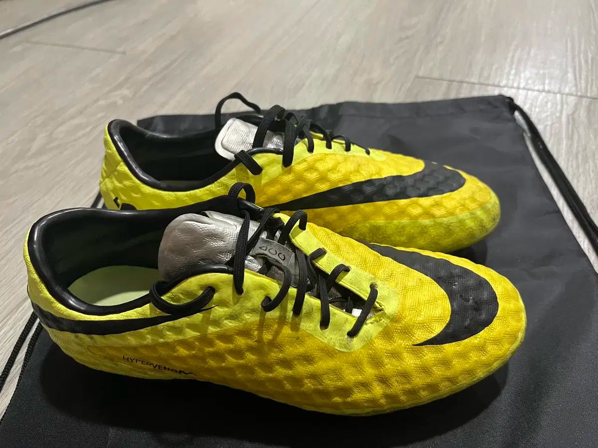 高品質 NIKE ナイキ ハイパーヴェノム ファントム HG 245 サッカーシューズ