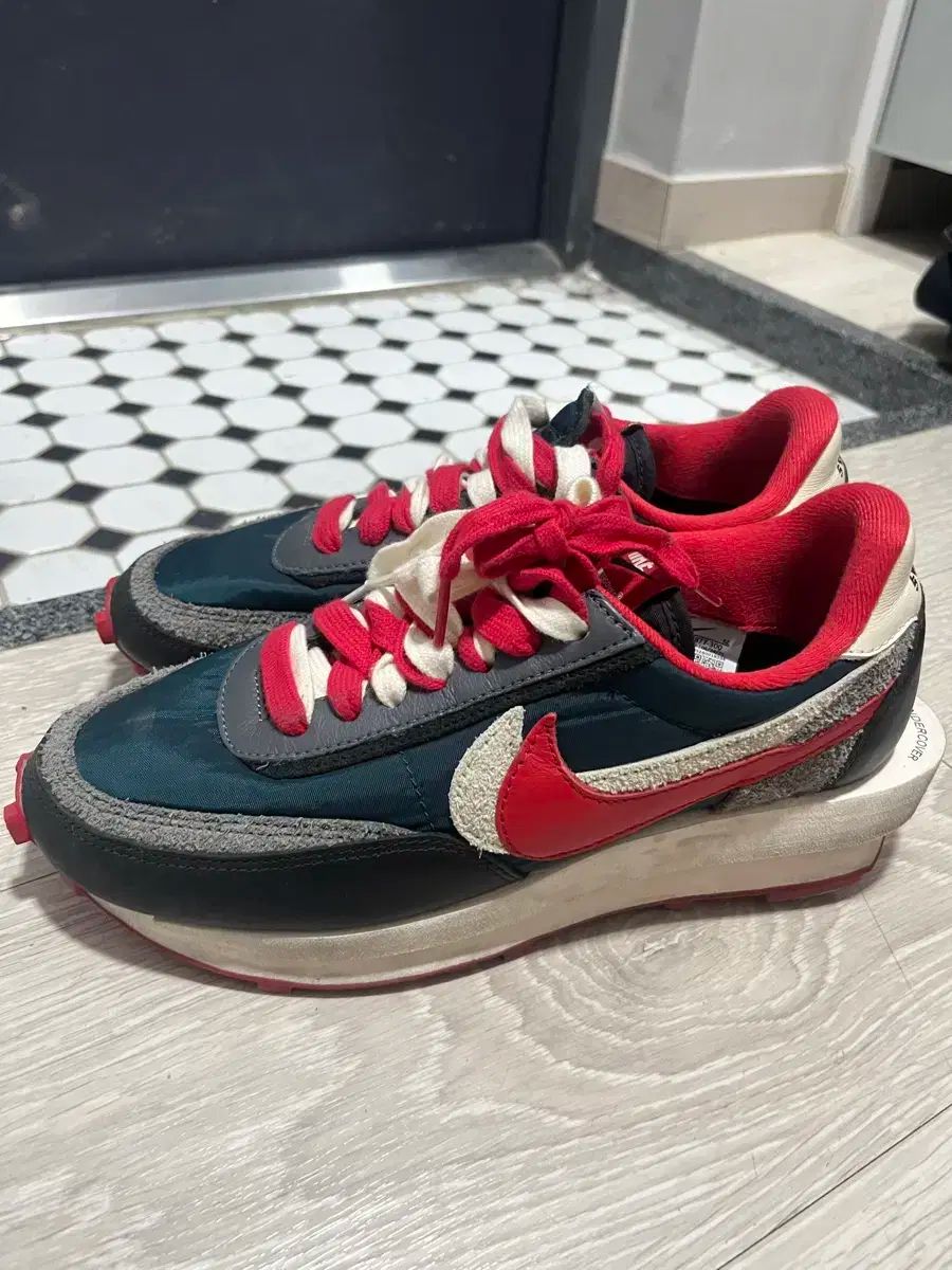 NIKE(ナイキ) sacai(サカイ) UNDERCOVER(アンダーカバー) LD ワッフル 260 レッド