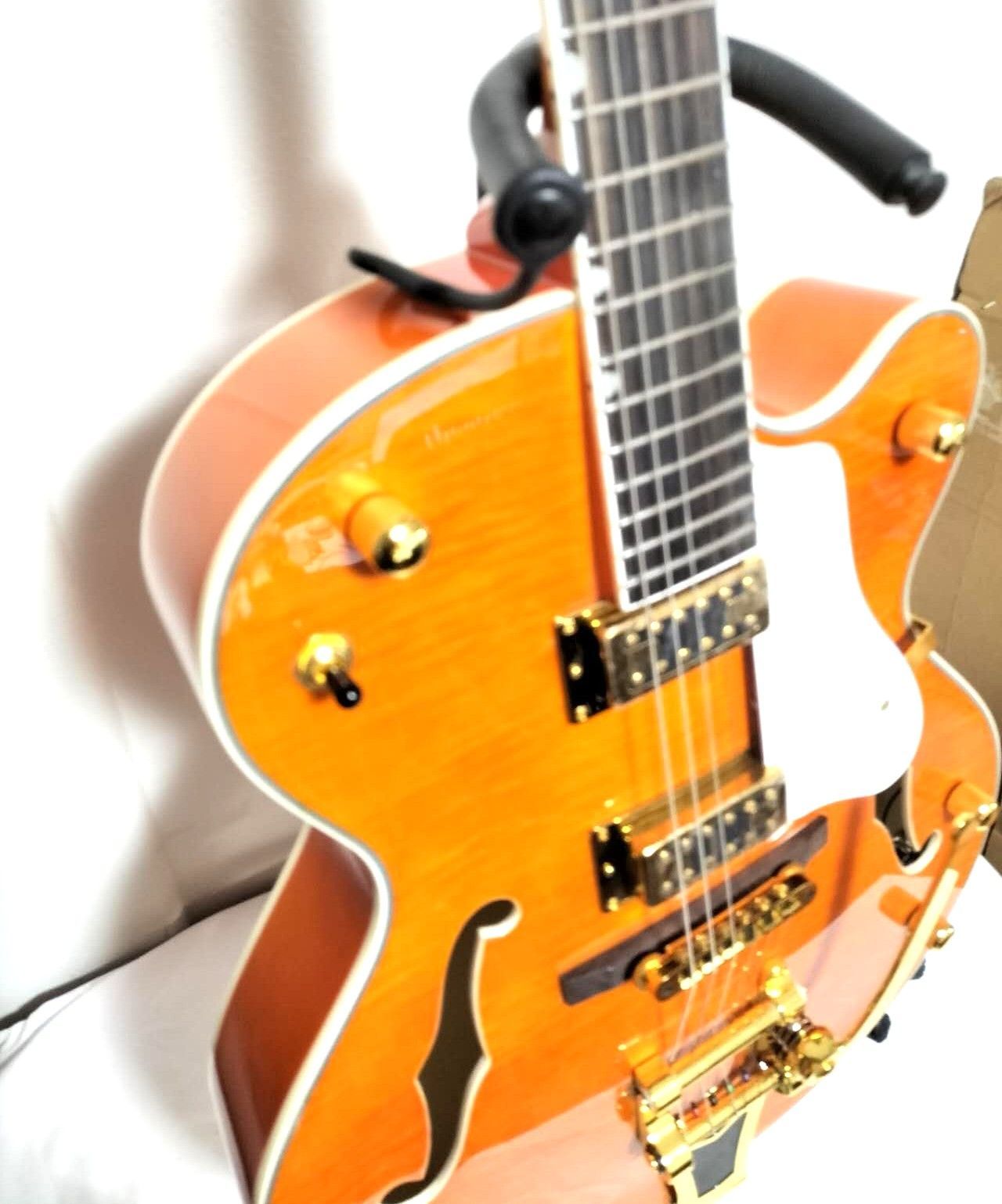 フルアコアーチトップギター②　オレンジ虎目トレモロアーム　ステンレスフレット フルアコアーチトップギター①オレンジ虎目トレモロアームステンレス