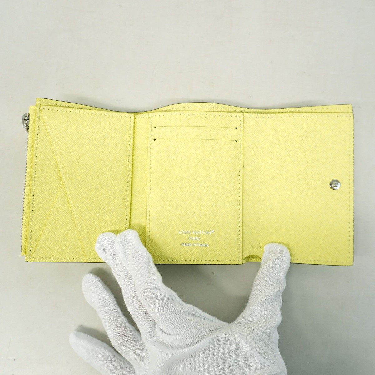  5 ic 3242-h ルイヴィトン 財布 タイガラマ ヴィクターウォレット M 14129 レモン メンズ その他 小物
