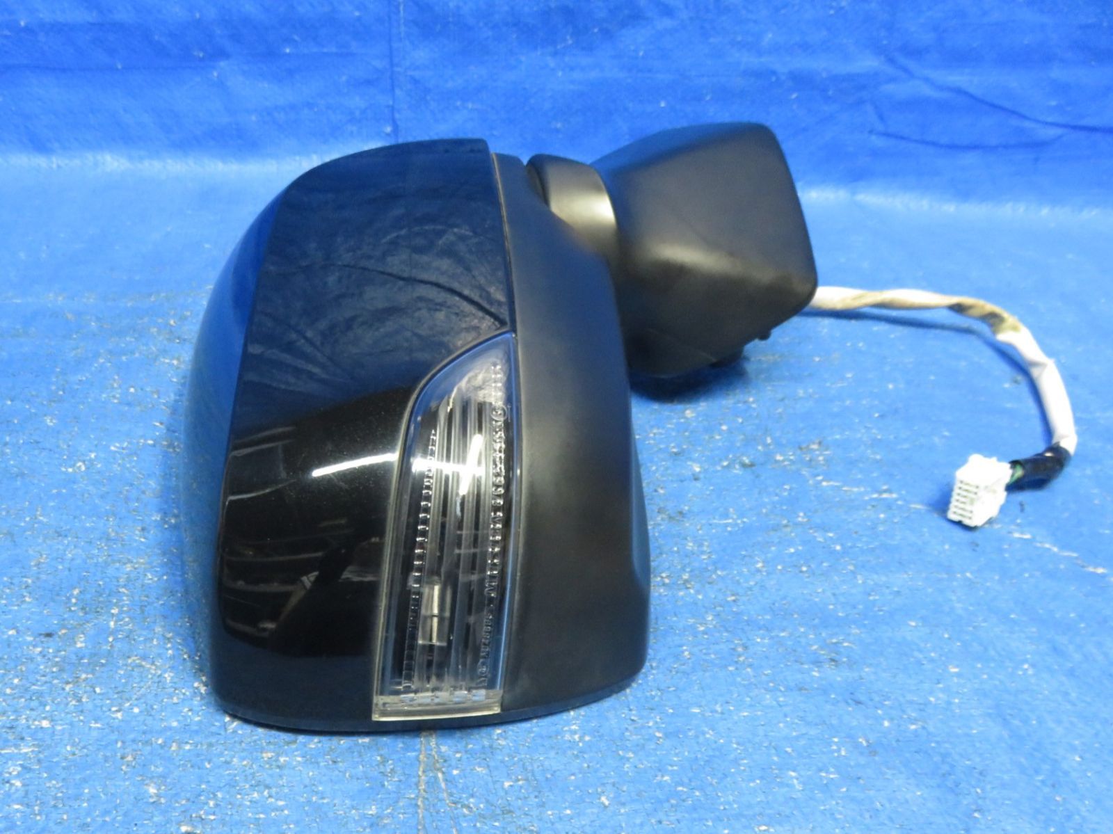 LA7019 スバル SJG フォレスター STi 右 ドアミラー 運転席 サイドミラー ウインカー付 純正 D4Sブラックシリカ SJ5 小傷