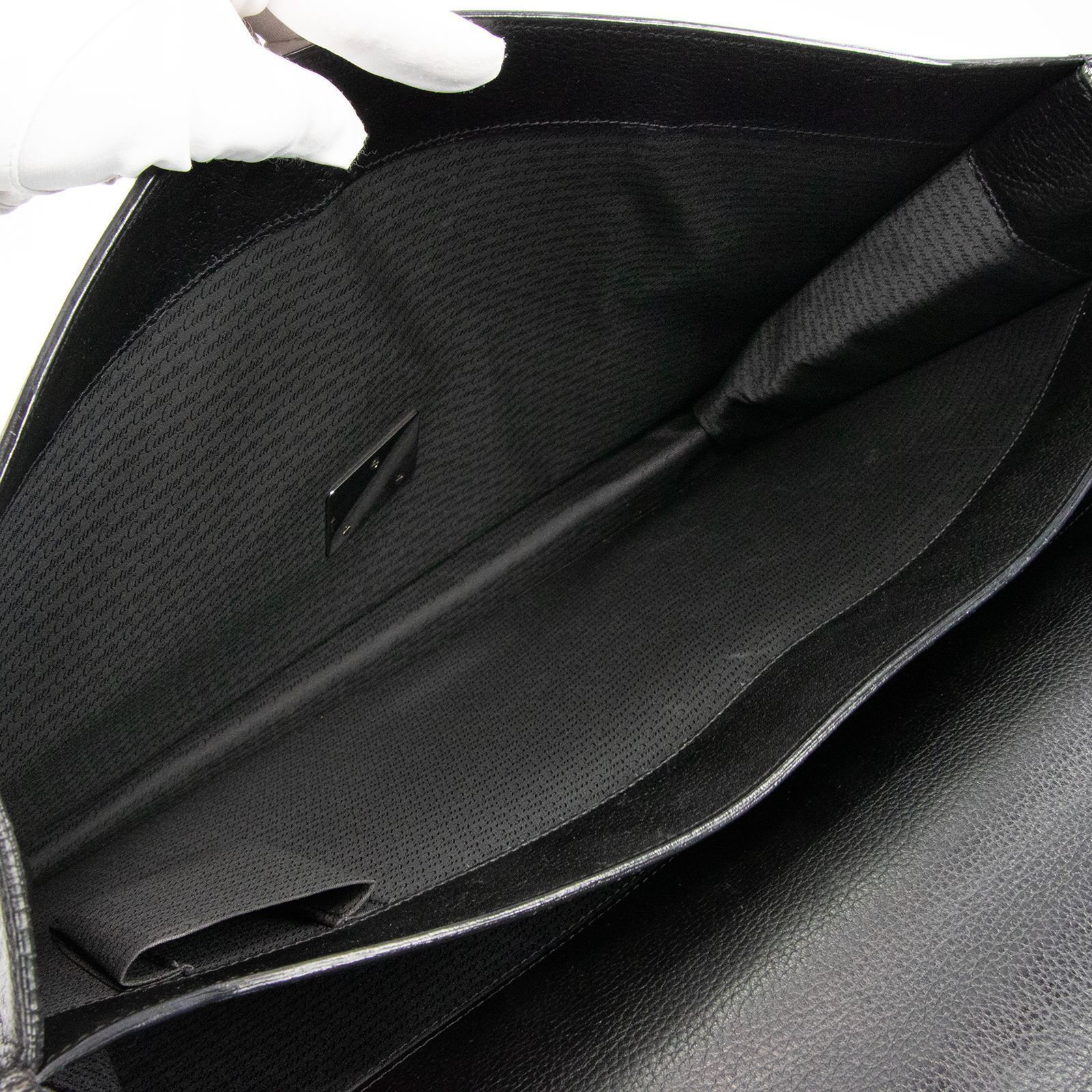 【美品・希少】カルティエ パシャ ブリーフケース 自立 A4収納 ブラック 美品・希少】カルティエ パシャ ブリーフケース 自立 A4収納 ブラック