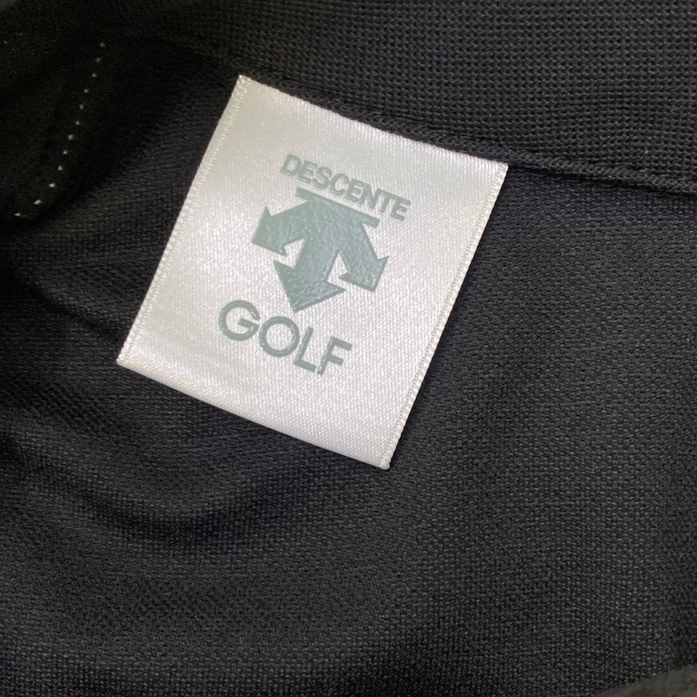 サイズ：S DESCENTE GOLF デサントゴルフ 2023年モデル 襟付 半袖ワンピース  ブラック系 [240101474163] ゴルフウェア レディース ストスト サイズ：S DESCENTE GOLF デサントゴルフ 2023年モデル 襟付